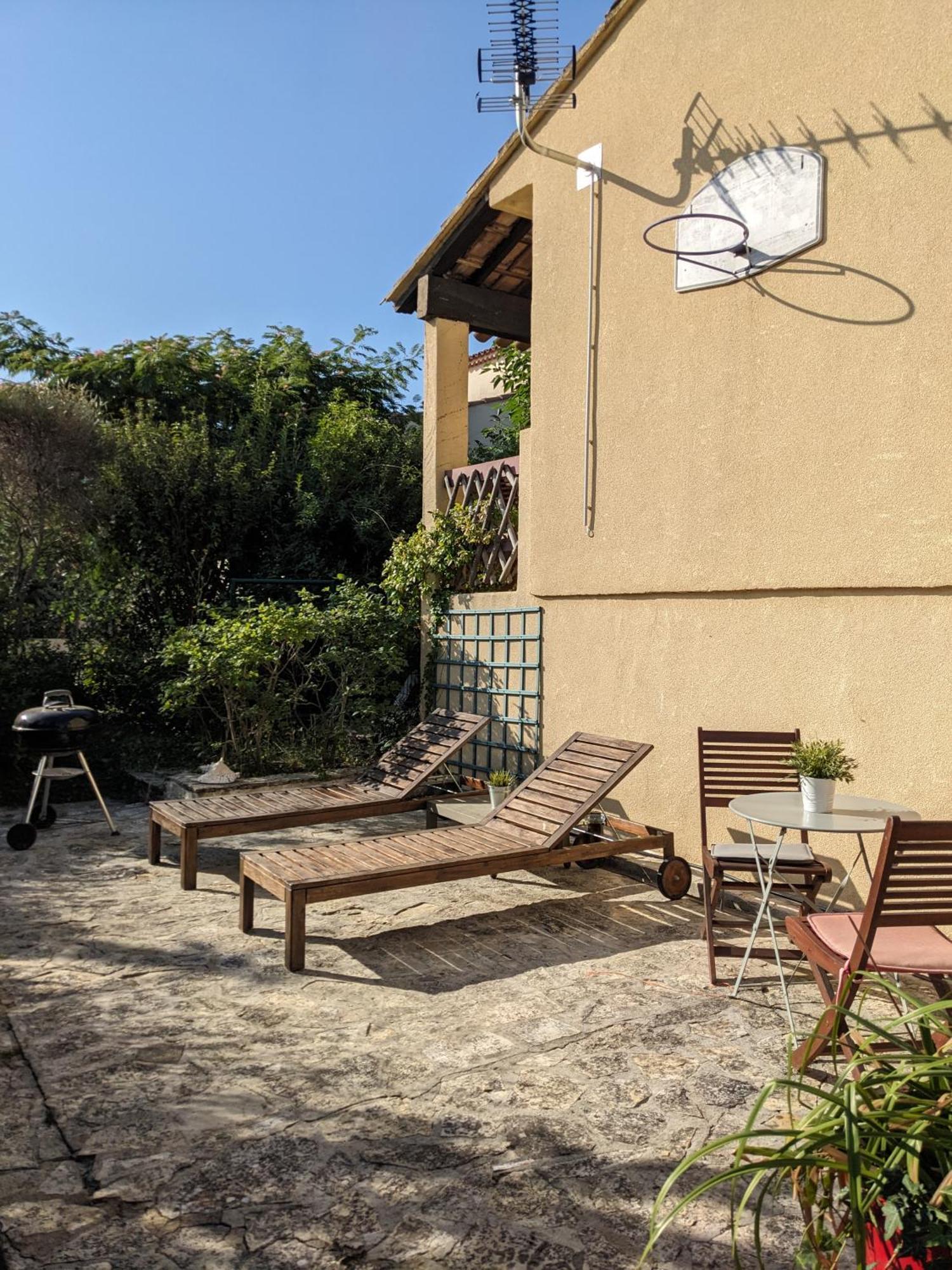 Le Dindouleto Peynier Exterior foto